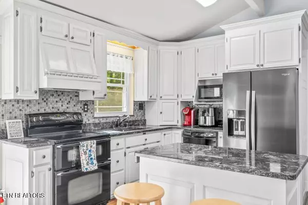 Knoxville, TN 37923,1622 Hightop Tr