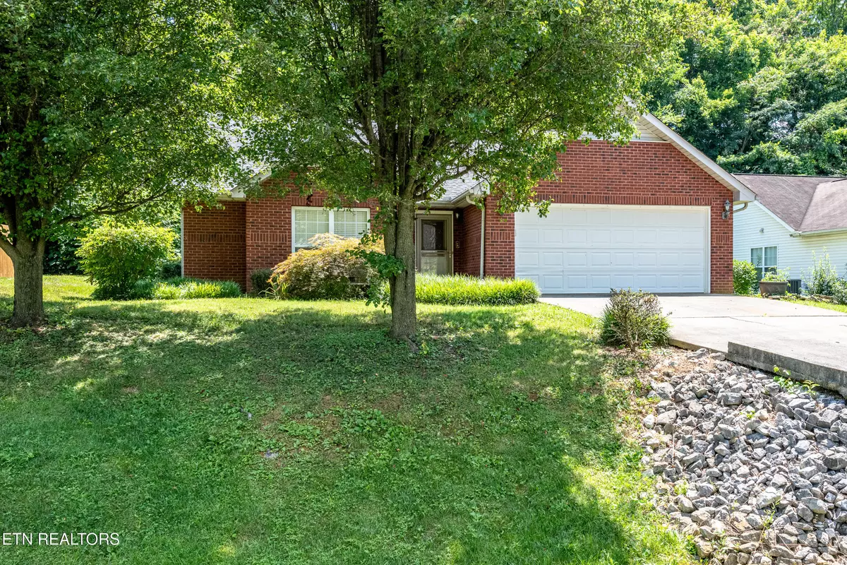 Maryville, TN 37804,1032 Willow Creek CIR