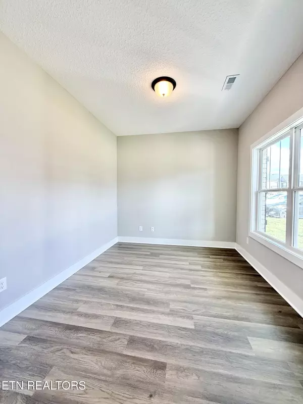 Maryville, TN 37803,3213 Song Sparrow DR