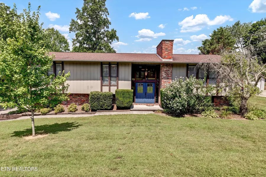 104 Carson LN, Oak Ridge, TN 37830