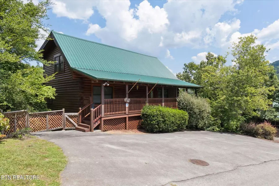 3164 White Falcon WAY #808, Pigeon Forge, TN 37863