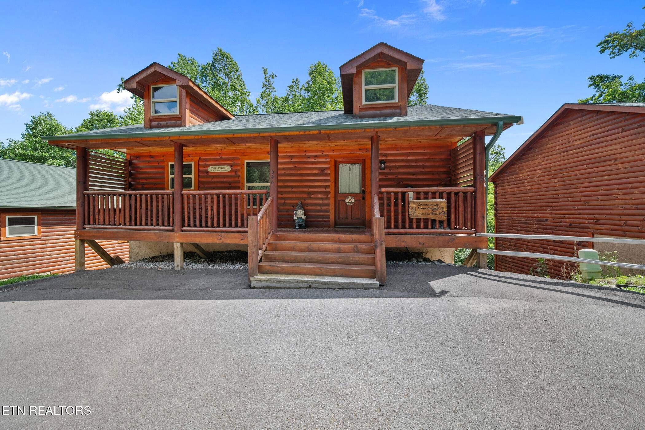 646 Stockton DR, Sevierville, TN 37876