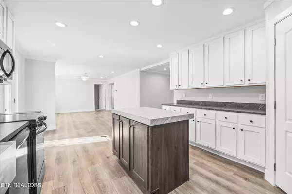 Cookeville, TN 38501,1800 Anna Maria LN