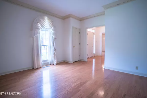 Knoxville, TN 37934,12802 Paladin LN