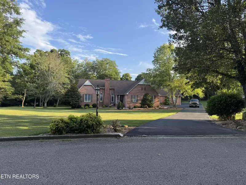 276 Rebecca Dr., Crossville, TN 38555