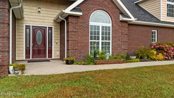 Heiskell, TN 37754,5728 Hickory Valley Rd