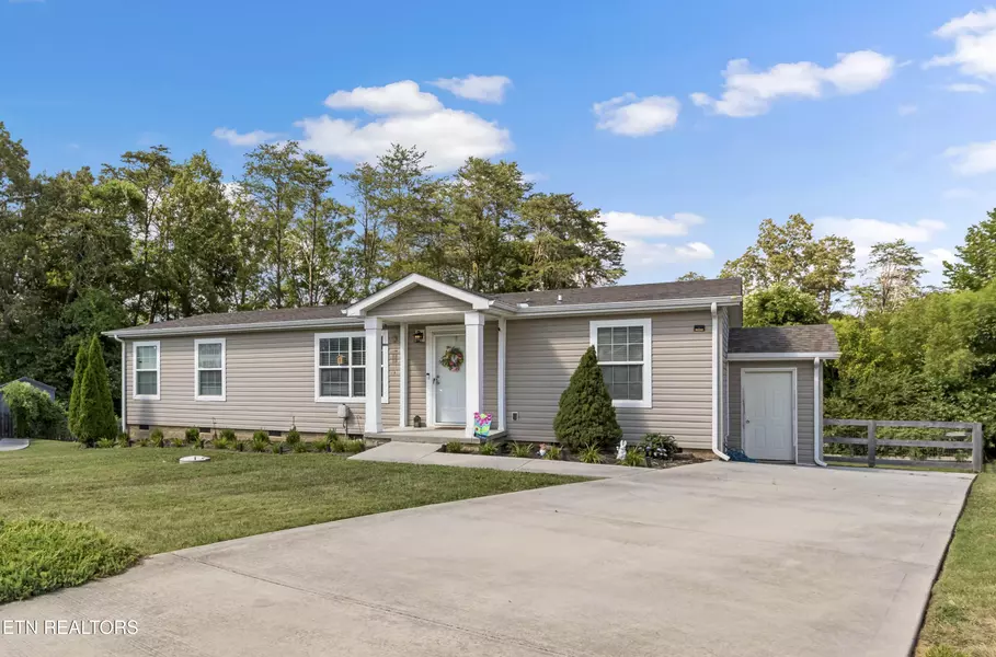 7404 Harmon Creek LN, Knoxville, TN 37920