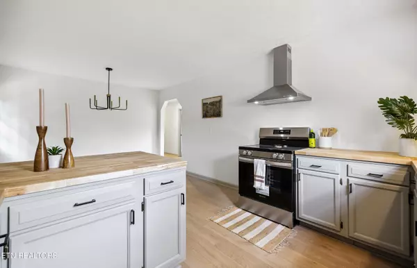 Maynardville, TN 37807,155 Walker Farm Rd