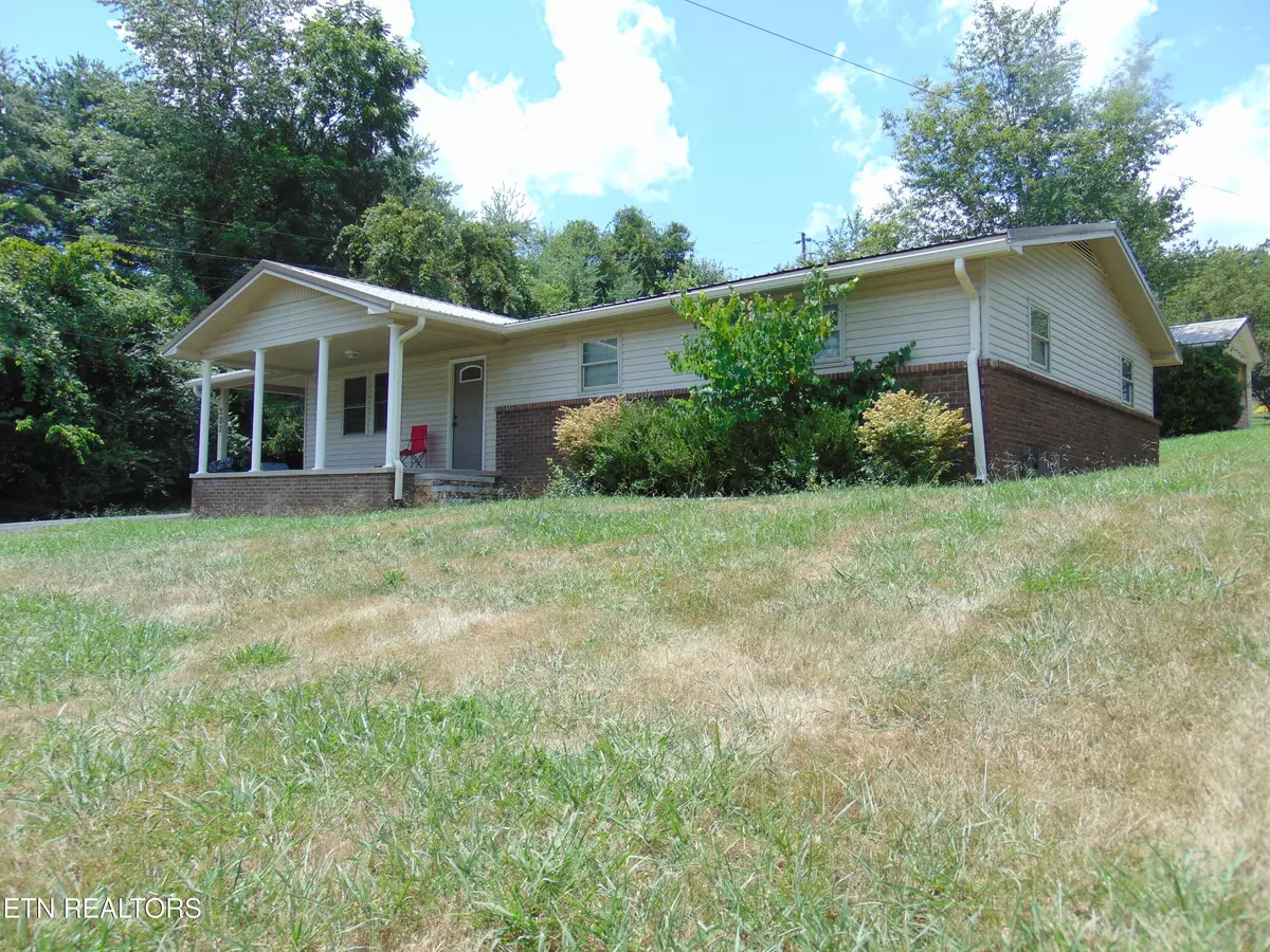 Tazewell, TN 37879,282 Jay DR