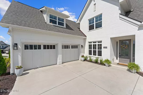 Knoxville, TN 37932,11620 Boston Ivy LN
