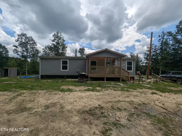 216 Valerie DR, Deer Lodge, TN 37726