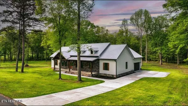 Dandridge, TN 37725,455 Sunset Harbor DR