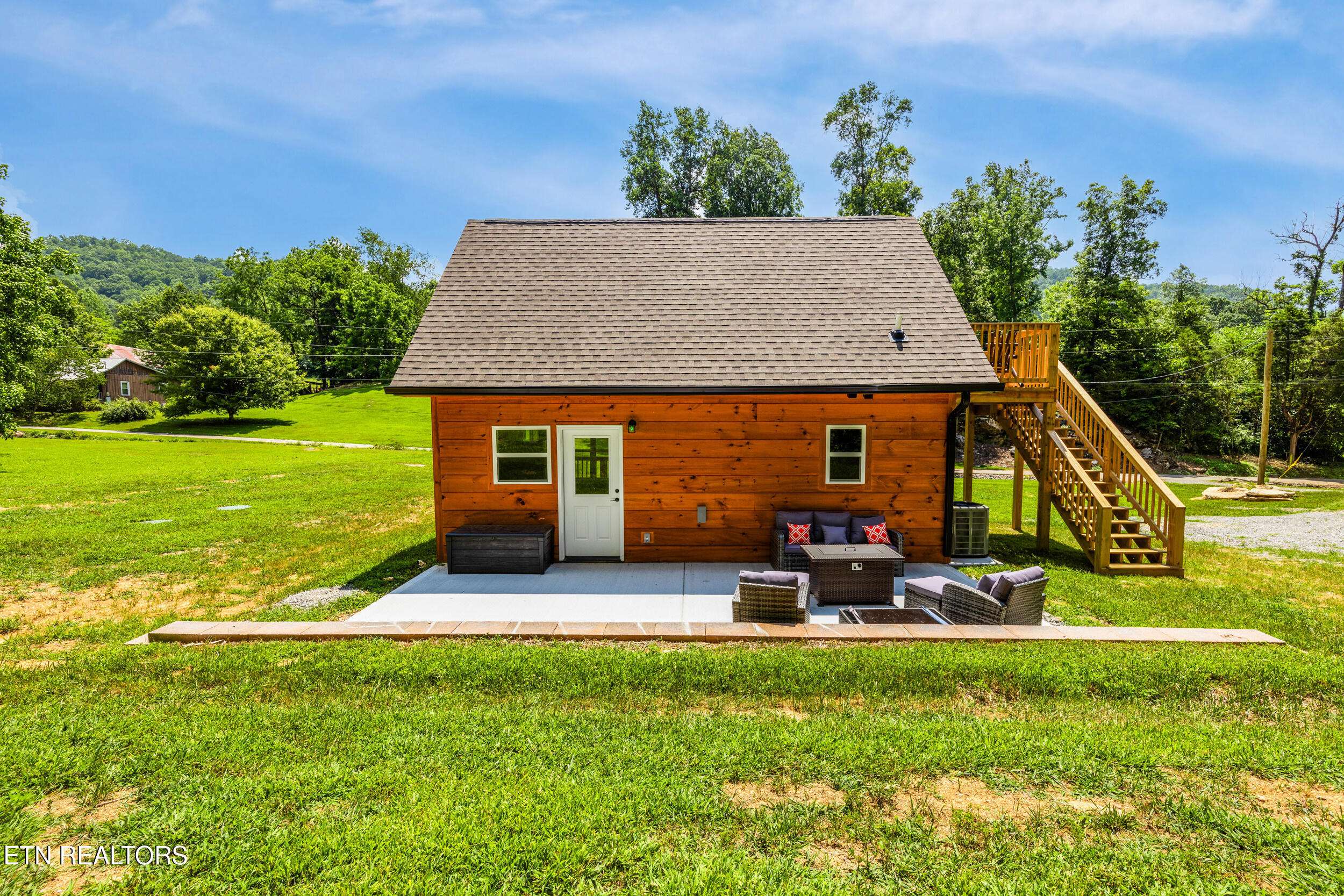 Townsend, TN 37882,830 hembree hollow Rd