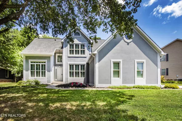 700 Fox Den DR, Knoxville, TN 37934