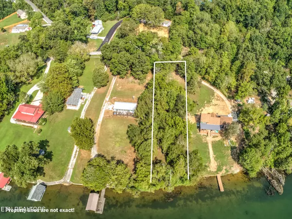 Harriman, TN 37748,410 Lakecrest DR