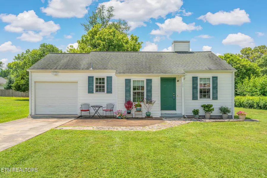 122 Lake View DR, Knoxville, TN 37920