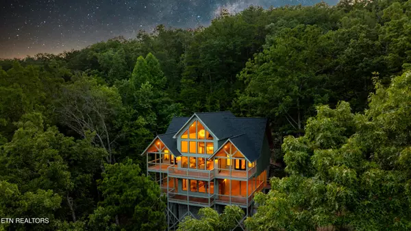 Sevierville, TN 37862,3047 Redtail Road