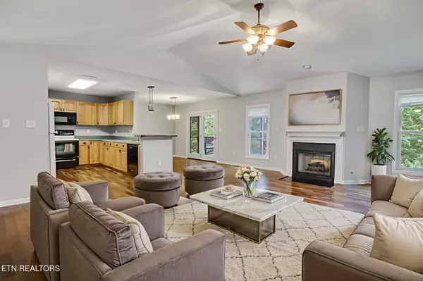 Harriman, TN 37748,127 Lakeview DR
