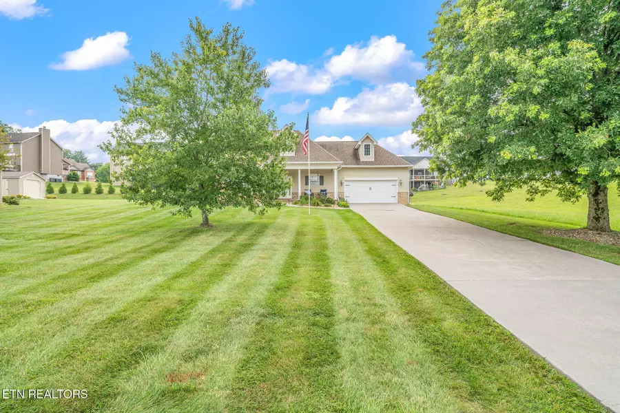 824 Commonwealth Ave, Strawberry Plains, TN 37871