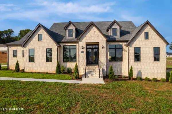 Greenback, TN 37742,1014 Herbert DR