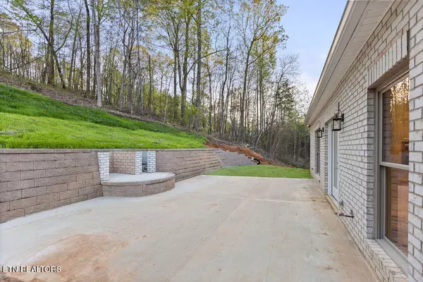 Knoxville, TN 37931,1853 Calgary Falls LN
