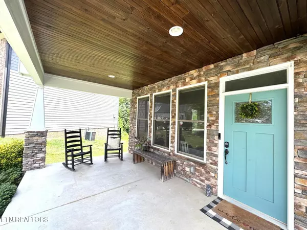 Maryville, TN 37803,2130 Leah LN