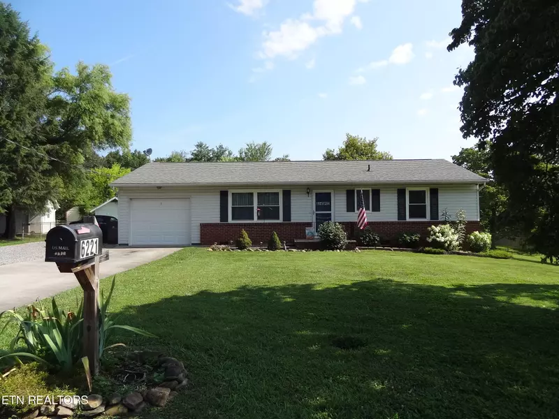 6221 Lilywood LN, Knoxville, TN 37921