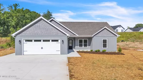 390 Hillvale Rd, Clinton, TN 37716