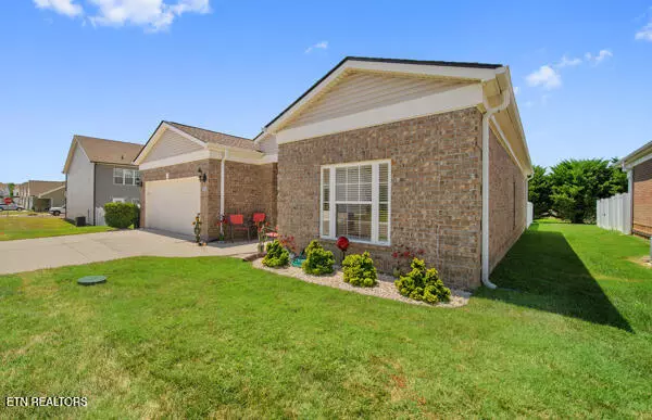 Lenoir City, TN 37771,388 Creekside WAY