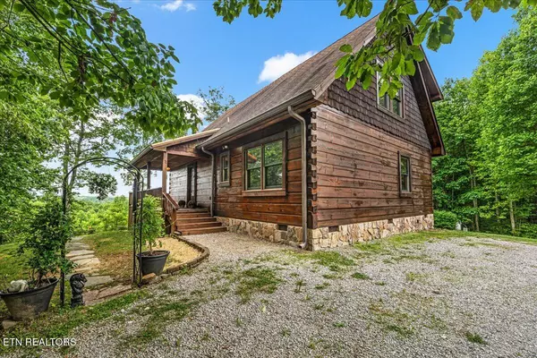 South Pittsburg, TN 37380,1085 Thunder Ridge DR