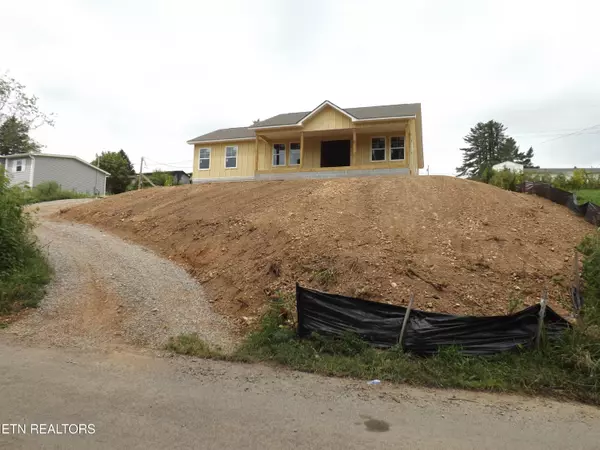 Tazewell, TN 37879,328 Wilson Hurst St