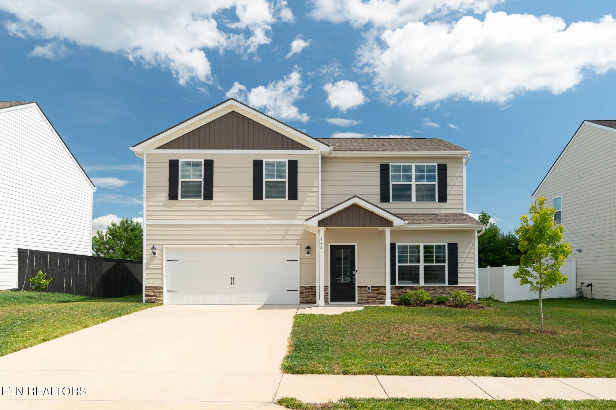111 Sumit Ridge LN, Oak Ridge, TN 37830
