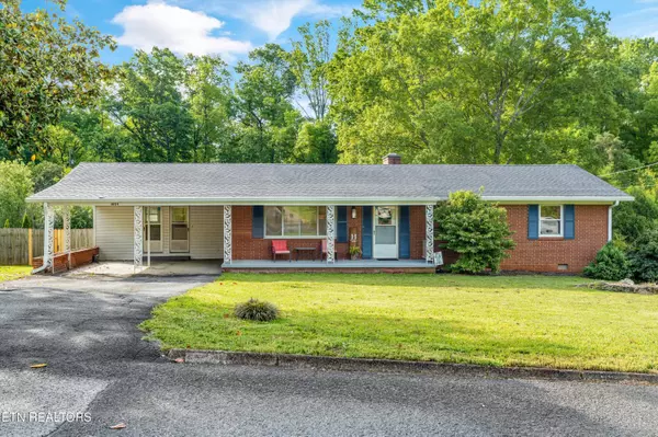 1024 Lancewood DR, Knoxville, TN 37920