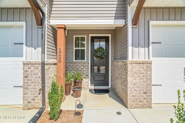 Lenoir City, TN 37771,385 Harper Village WAY