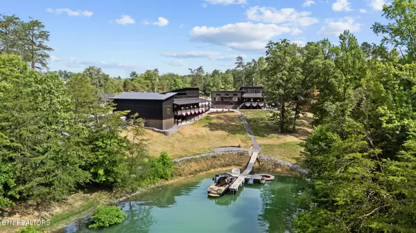 Sevierville, TN 37876,2472 McQueen WAY