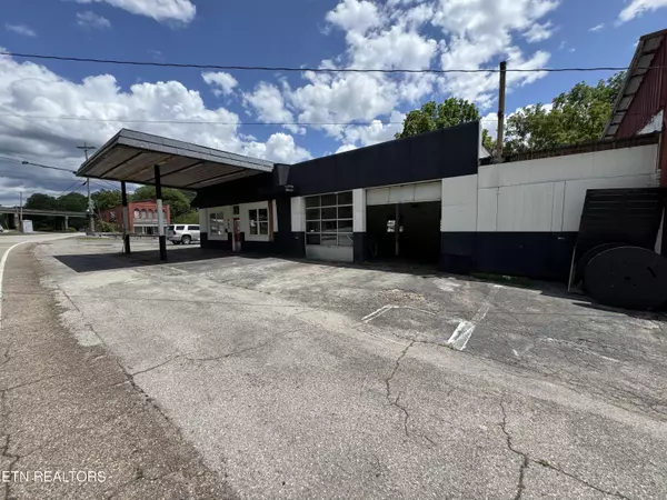 Oliver Springs, TN 37840,503 Main St