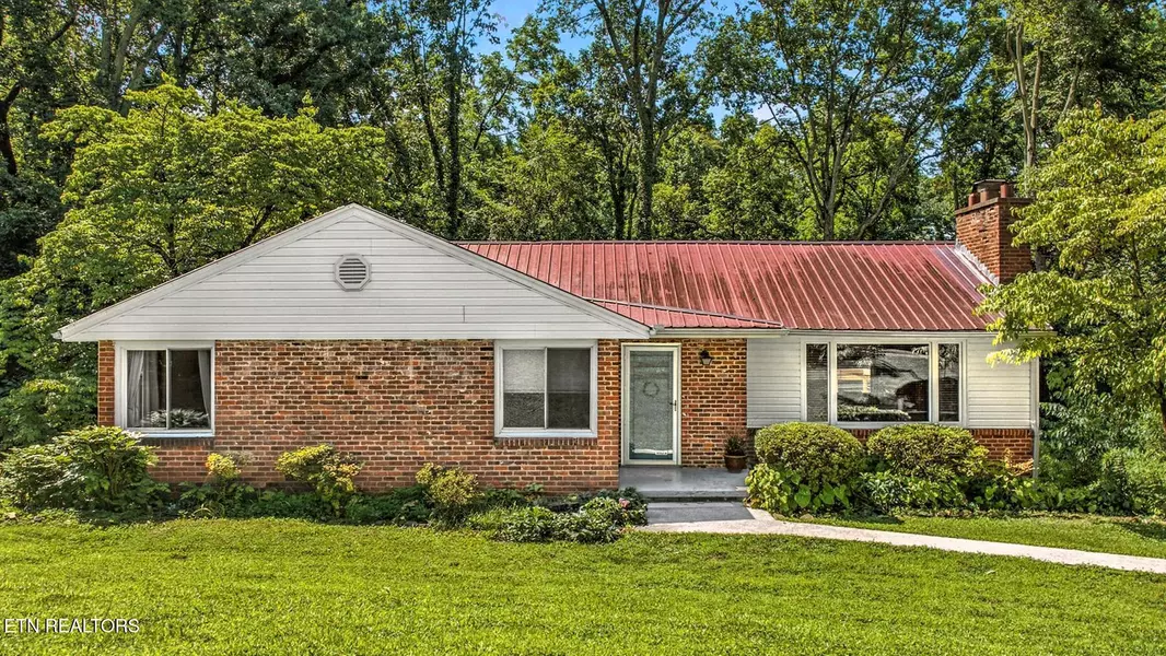 5116 Sunset Rd, Knoxville, TN 37914