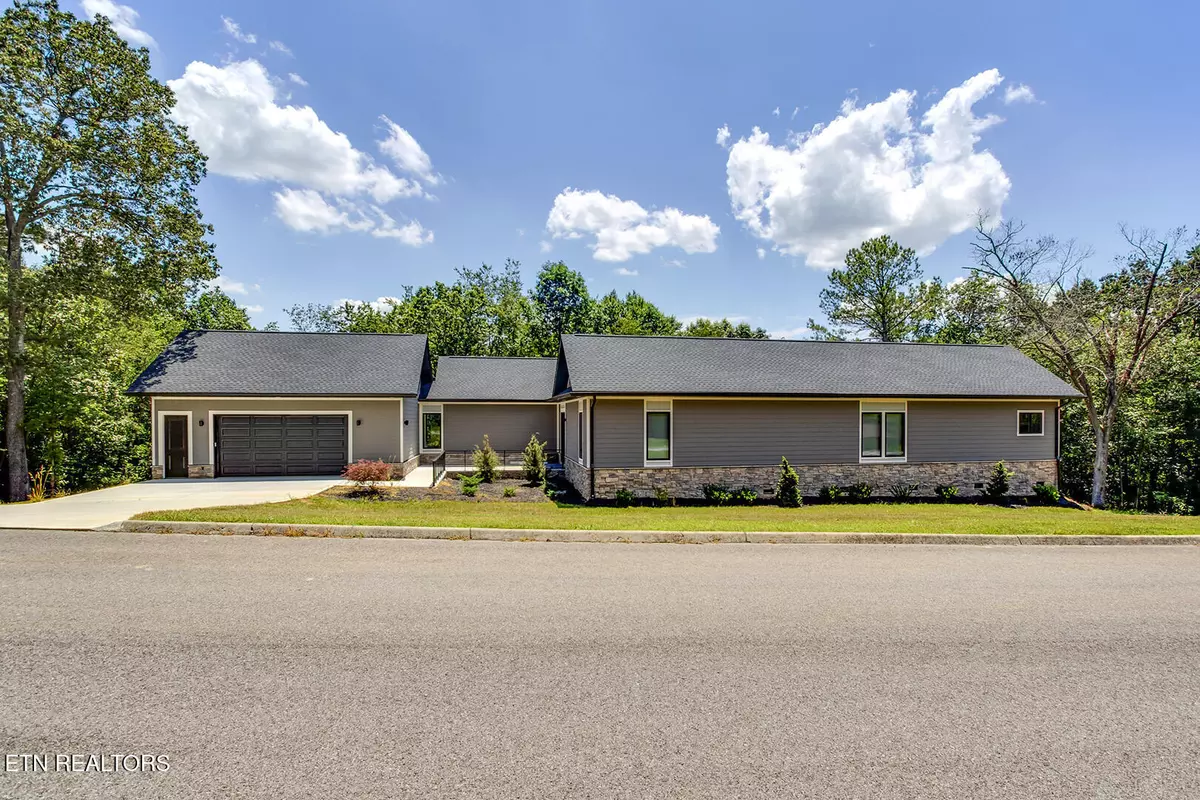 Loudon, TN 37774,10001 Scenic View Dr