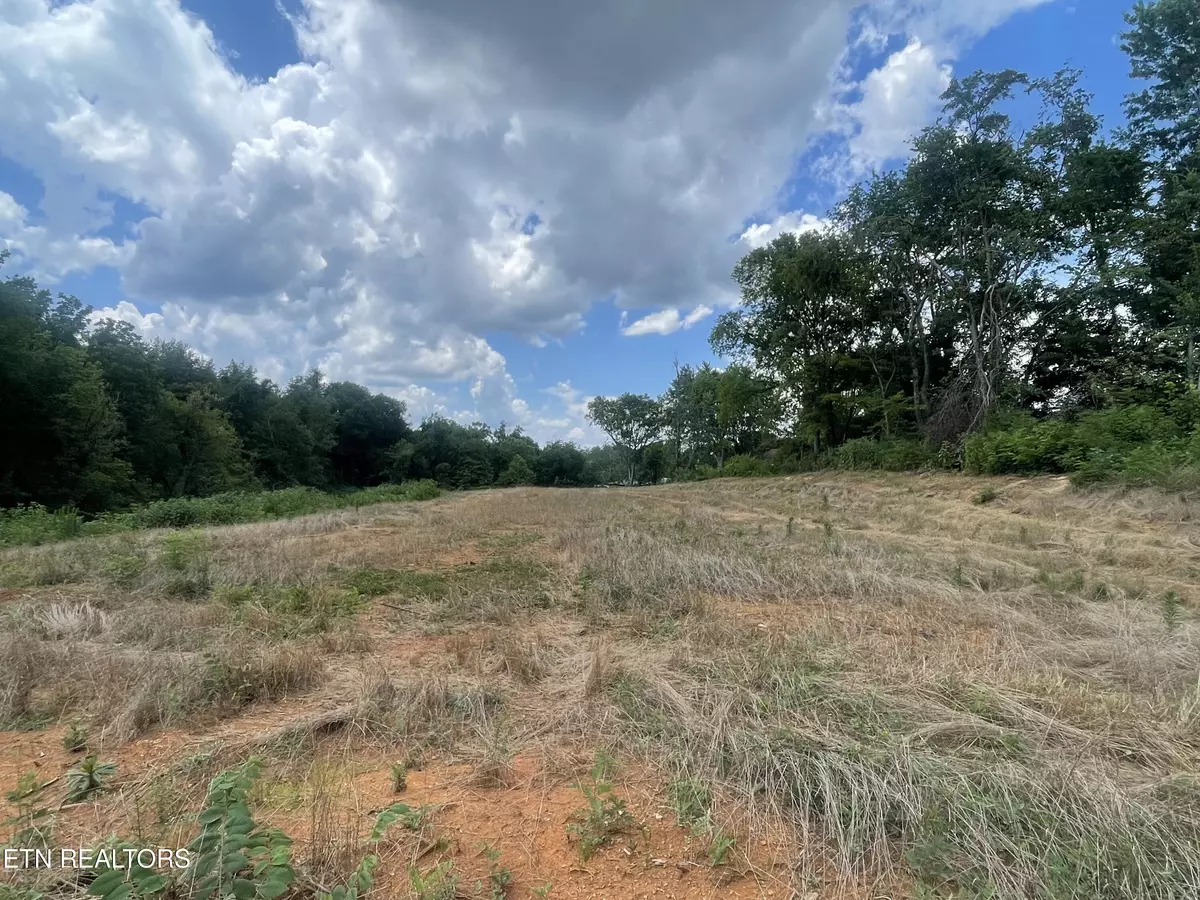 Morristown, TN 37813,Russell Circle