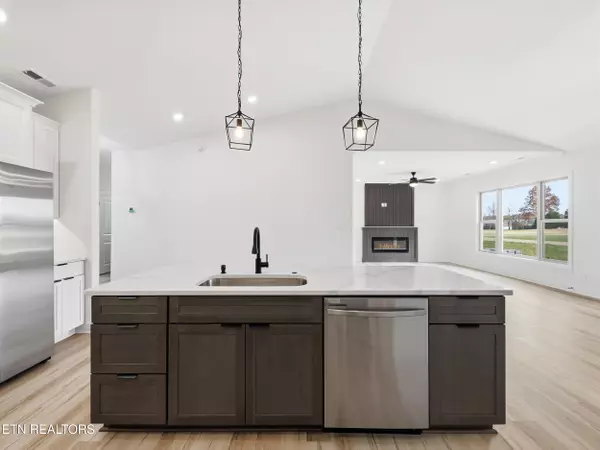 Vonore, TN 37885,180 Kahite Greens PL