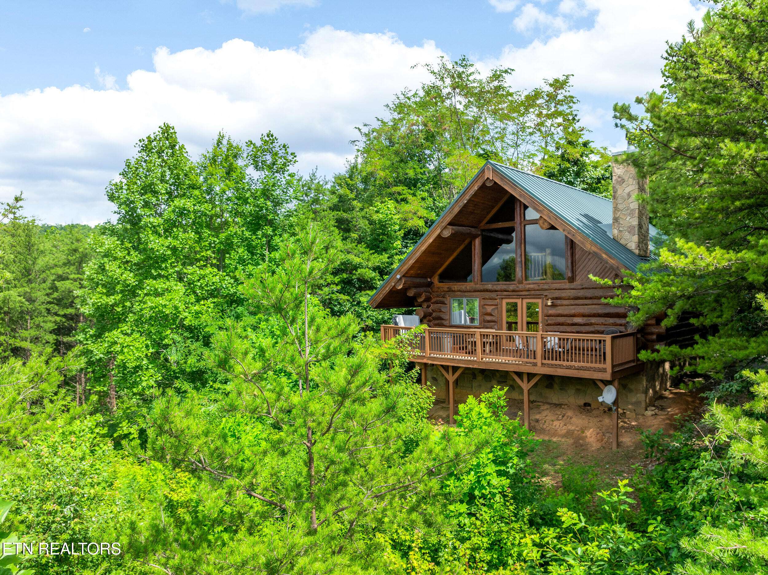 Gatlinburg, TN 37738,617 Almost Heaven WAY