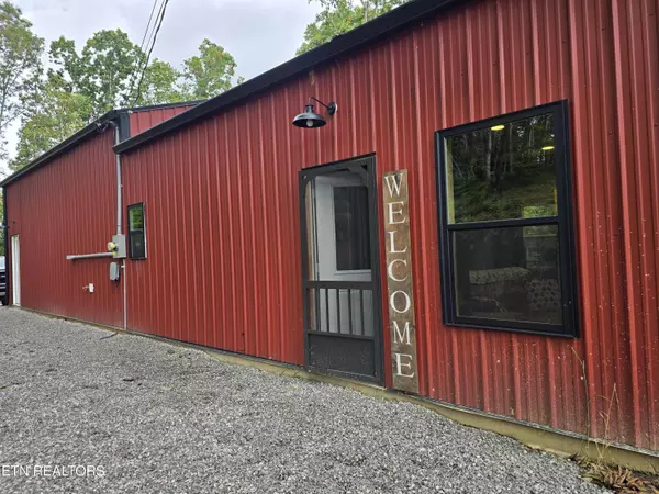 139 Salzer Mountain Rd, Spencer, TN 38585