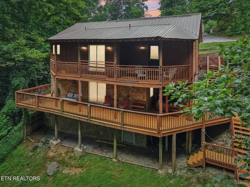 2746 Easy St, Sevierville, TN 37862