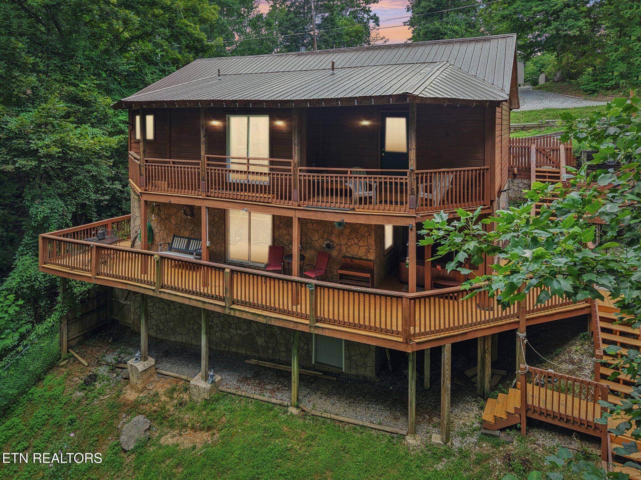 2746 Easy St, Sevierville, TN 37862
