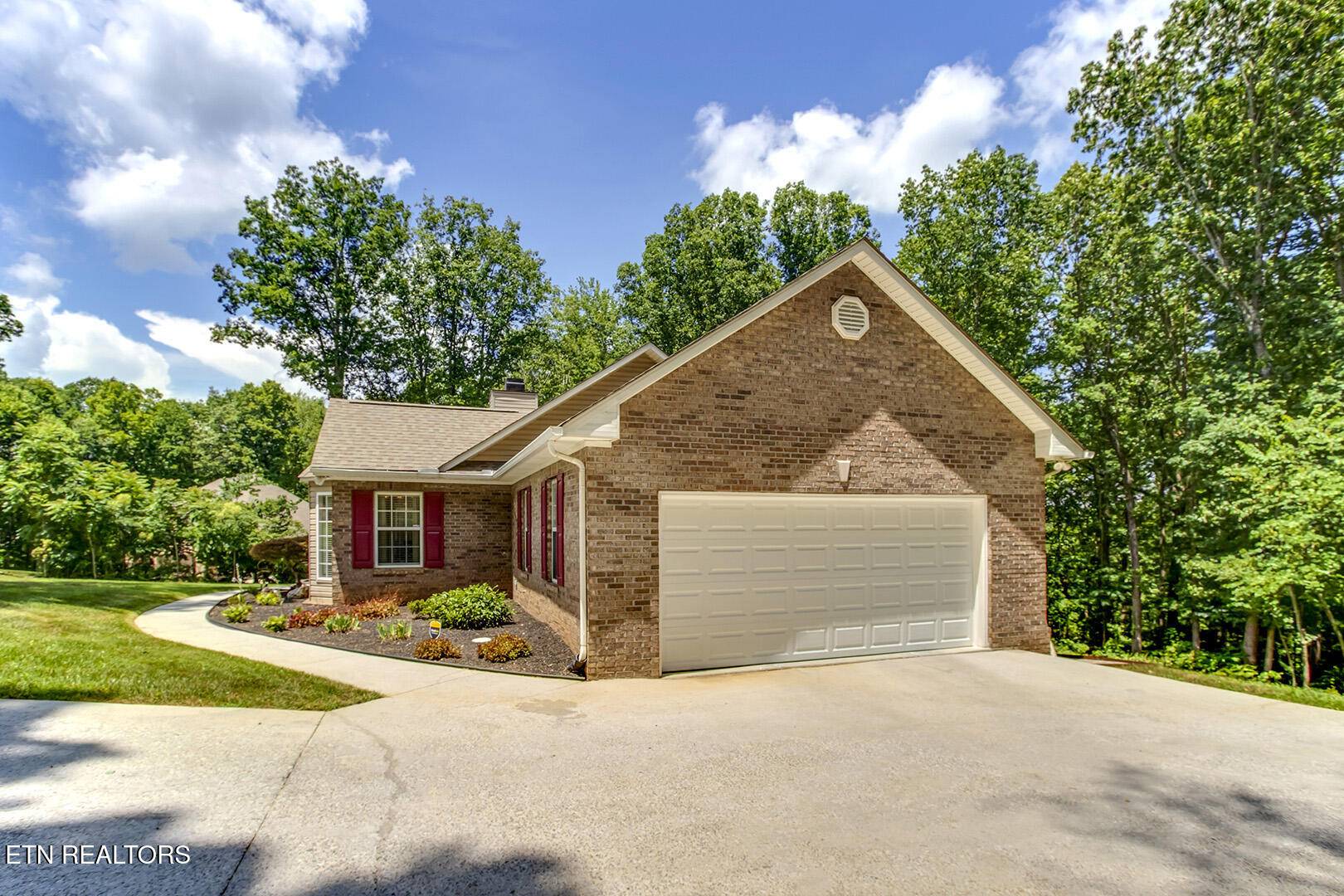 Clinton, TN 37716,308 Quail Hollow LN