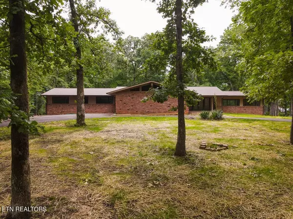 745 Contraband LN, Cookeville, TN 38501