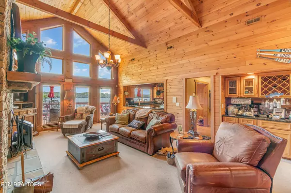 Dandridge, TN 37725,2114 Bridge View DR