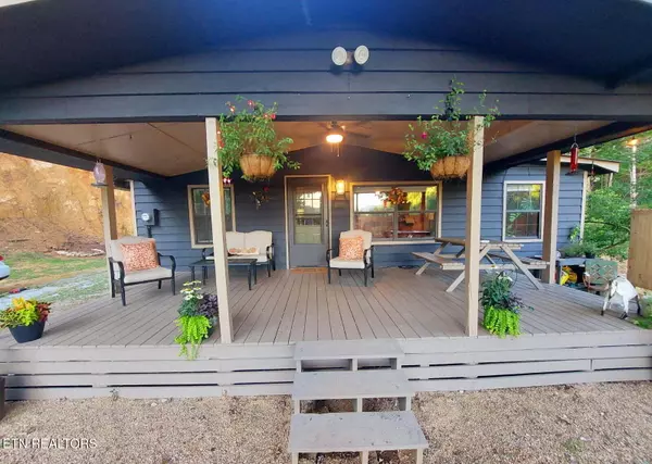 Tellico Plains, TN 37385,411 Rafter Rd