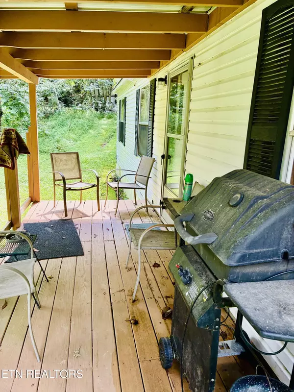 Cosby, TN 37722,5008 Bogard Rd