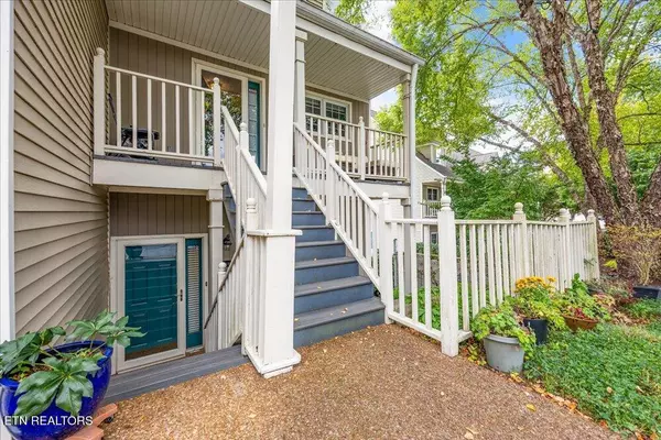 Knoxville, TN 37915,516 Riverfront WAY